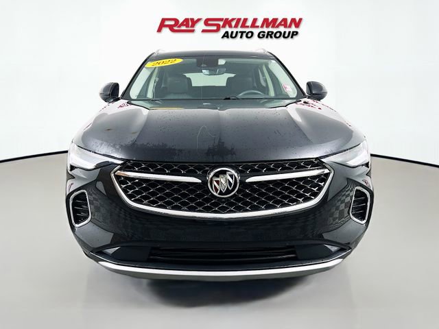 Used 2022 Buick Envision Avenir w/ Technology Package II image 2