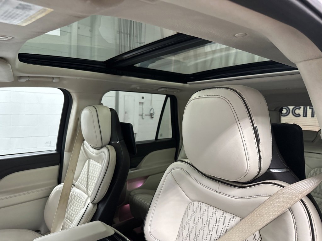 Used 2019 Lincoln Navigator L Black Label w/ Cargo Package image 32