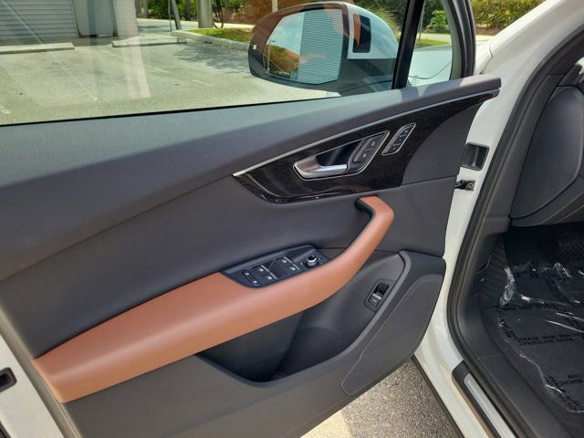 Certified 2023 Audi Q7 2.0T Premium w/ Convenience Package image 19