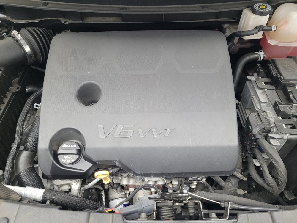 Used 2020 Chevrolet Traverse LT image 30