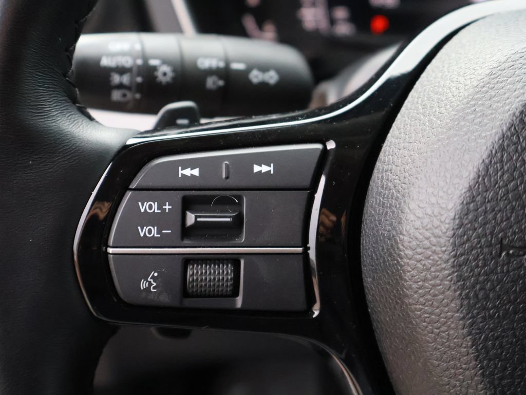 Used 2025 Honda Pilot Elite image 30