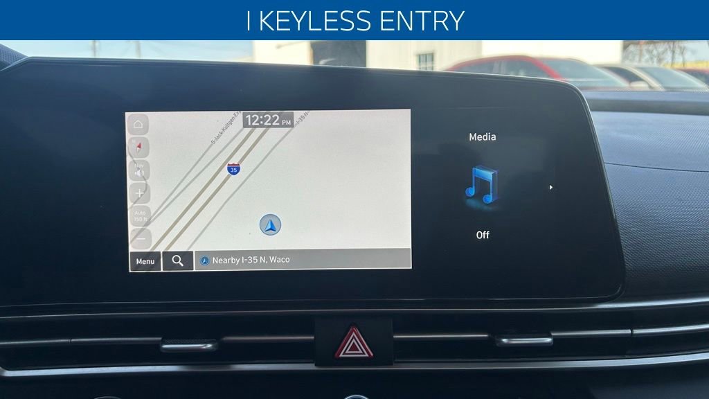 Used 2023 Hyundai Elantra Limited image 17