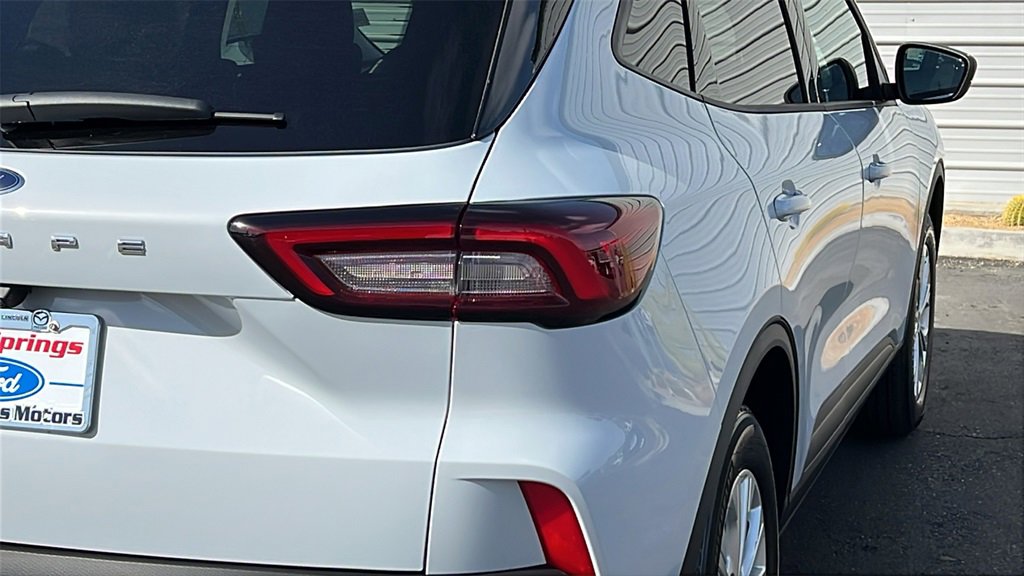 New 2025 Ford Escape Active image 9