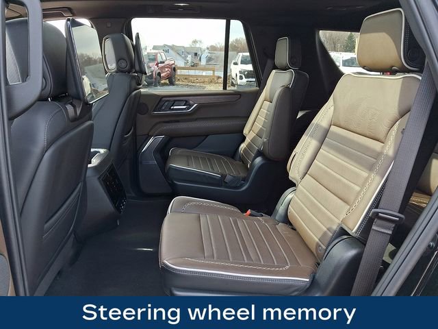 Used 2025 GMC Yukon Denali Ultimate image 18