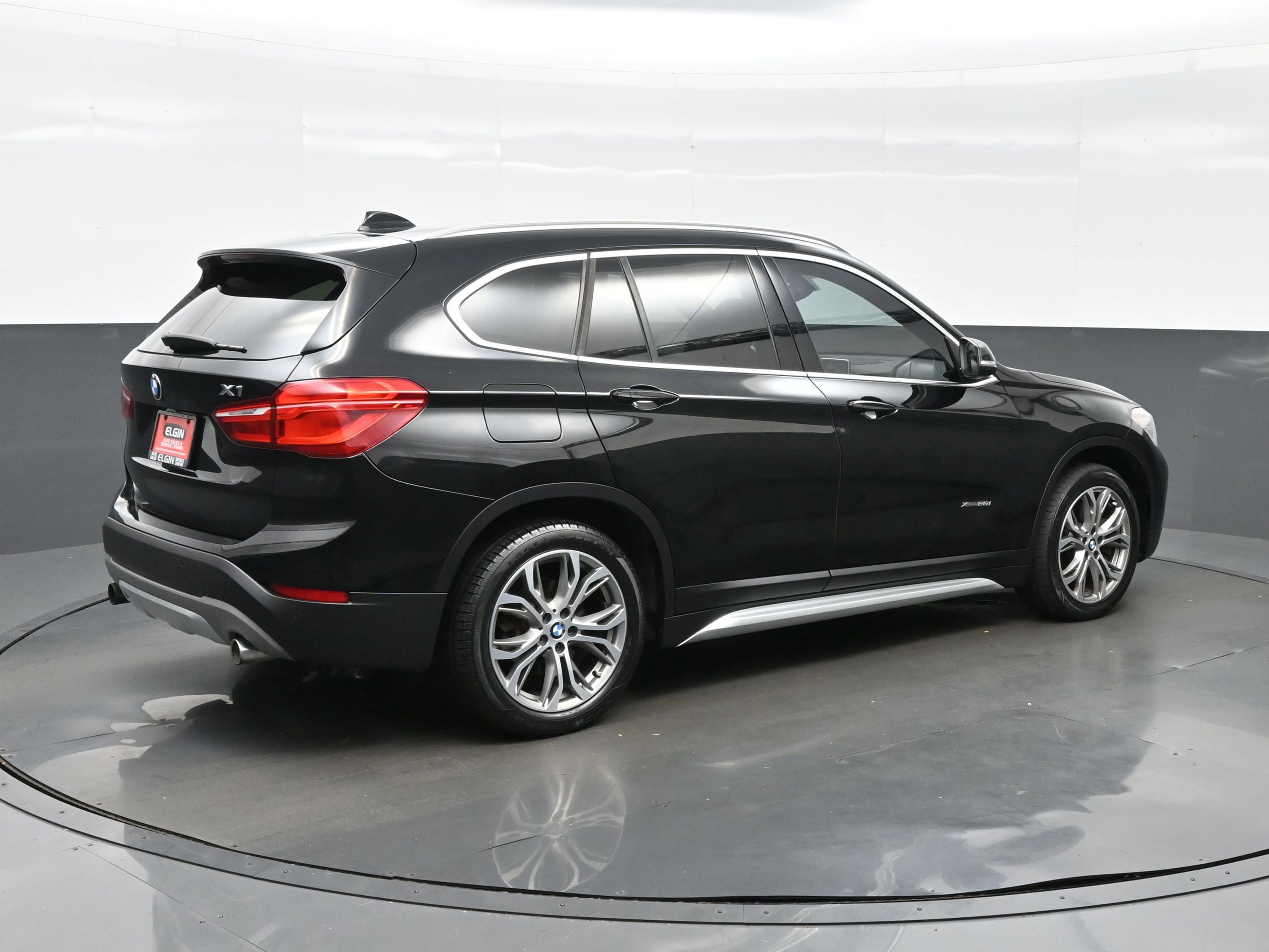 Used 2017 BMW X1 xDrive28i image 6