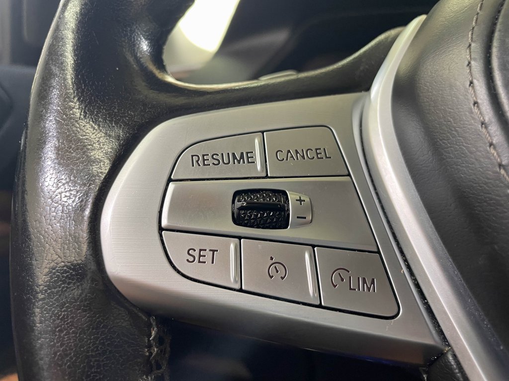 Used 2021 BMW X7 xDrive40i w/ Premium Package image 35