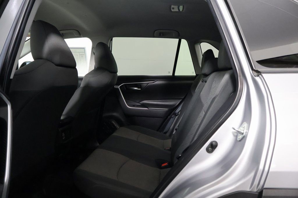 Used 2021 Toyota RAV4 XLE image 11