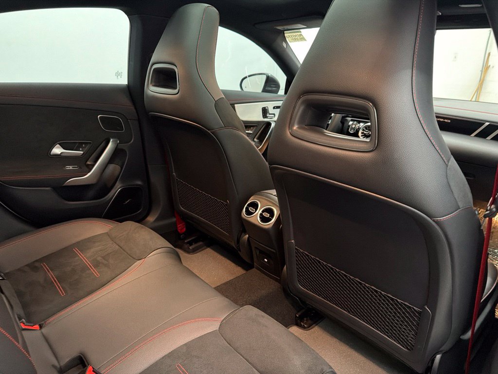 Used 2025 Mercedes-Benz CLA 35 AMG 4MATIC image 28
