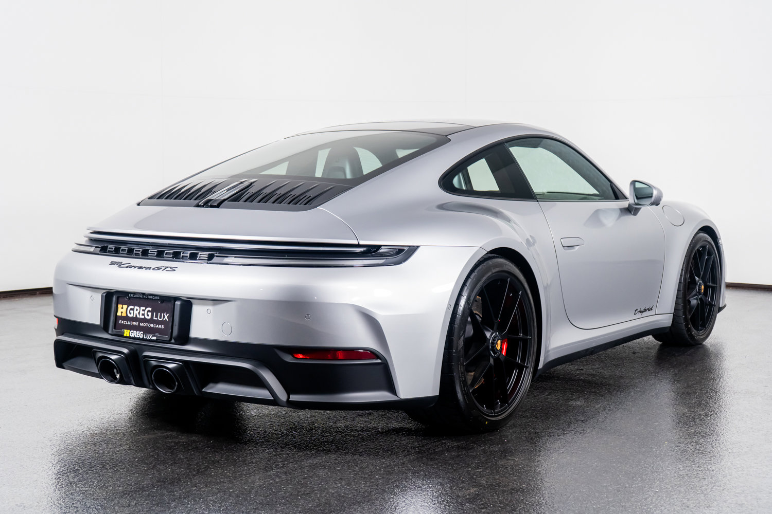 Used 2025 Porsche 911 Carrera GTS image 10