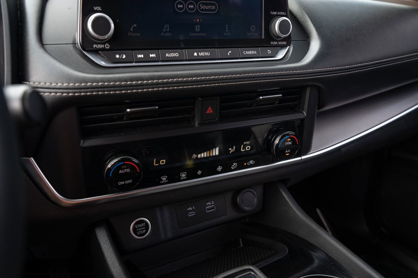 Used 2023 Nissan Rogue SV image 25