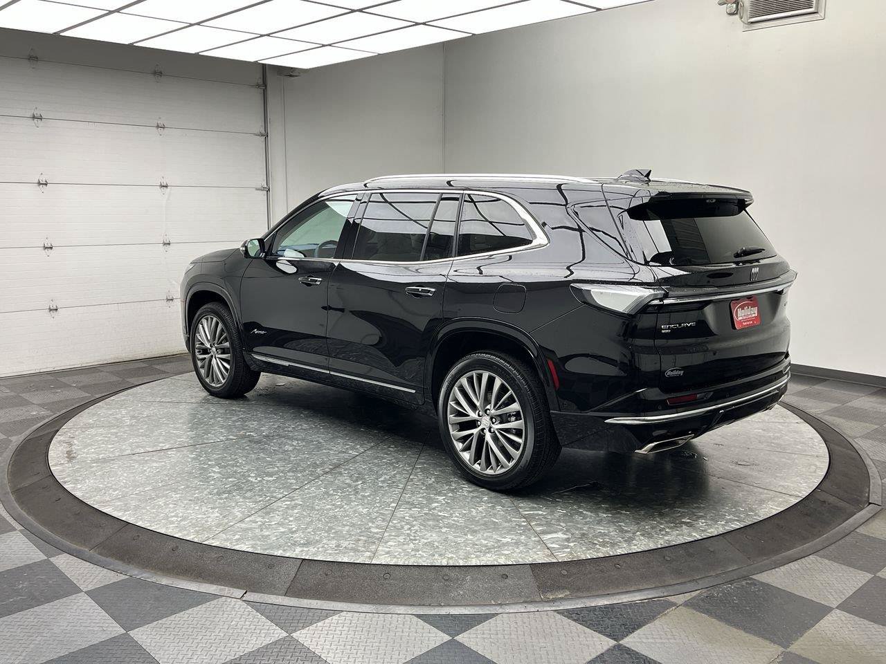 Used 2026 Buick Enclave Avenir w/ Super Cruise Package AWD/4WD image 2