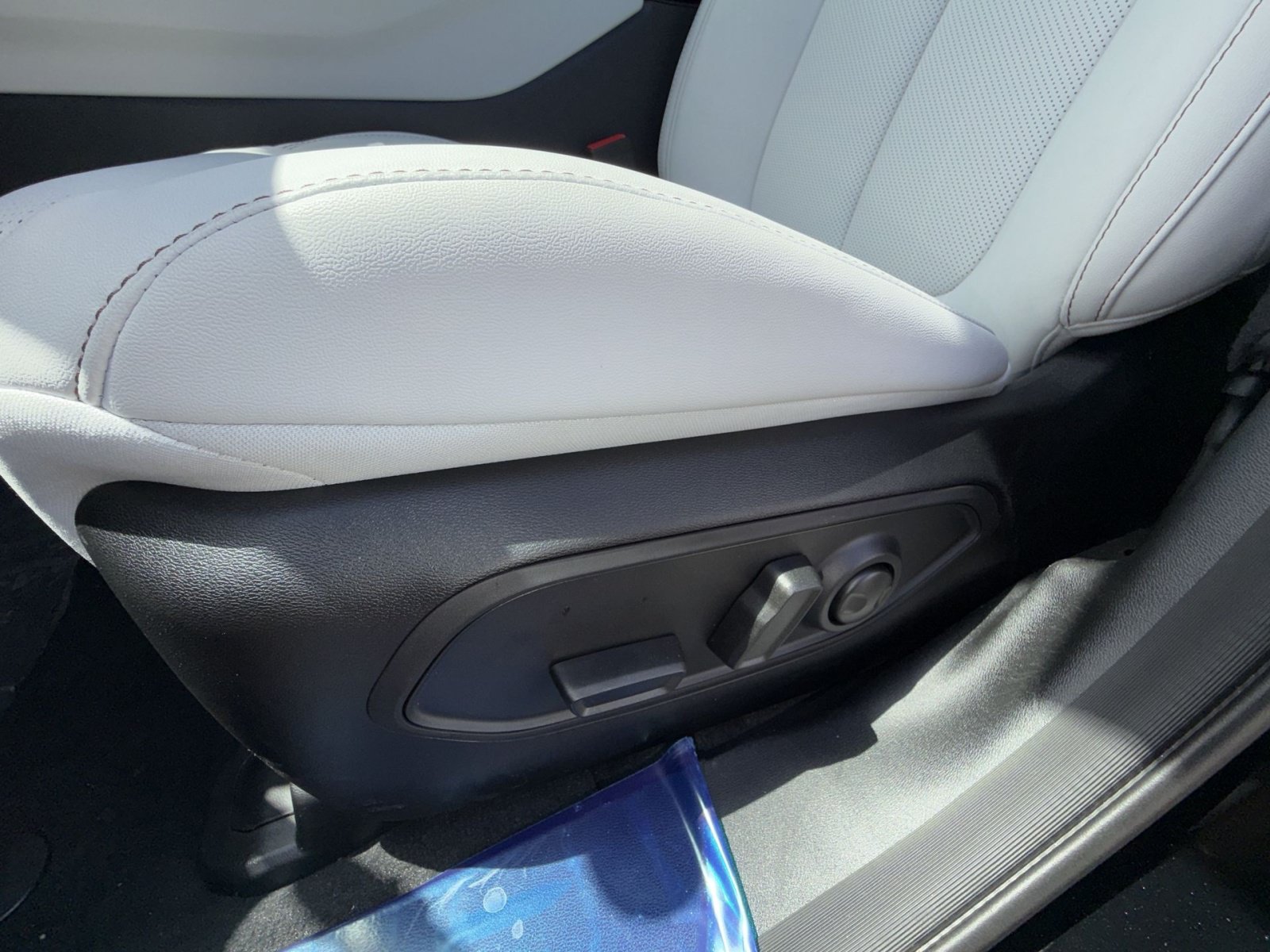 New 2026 Jeep Cherokee Limited AWD/4WD image 14