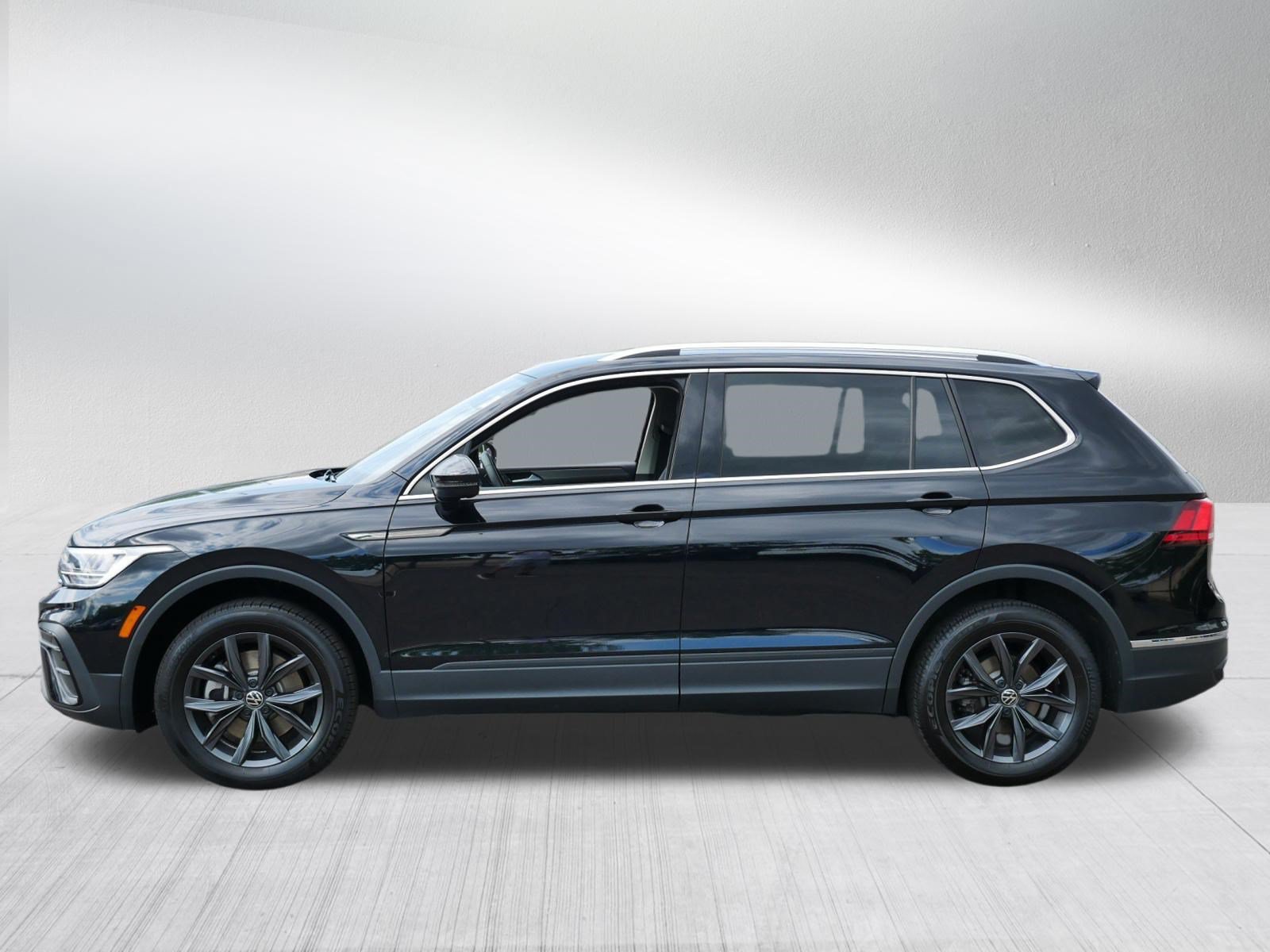 Certified 2023 Volkswagen Tiguan SE AWD/4WD image 4