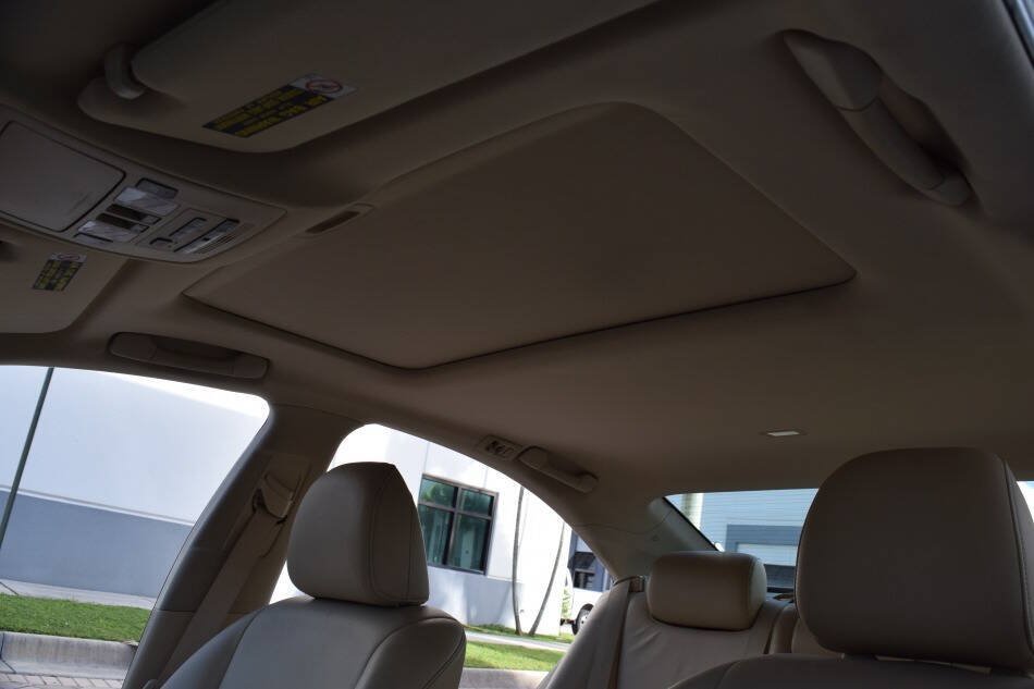 Used 2010 Lexus ES 350 FWD image 79