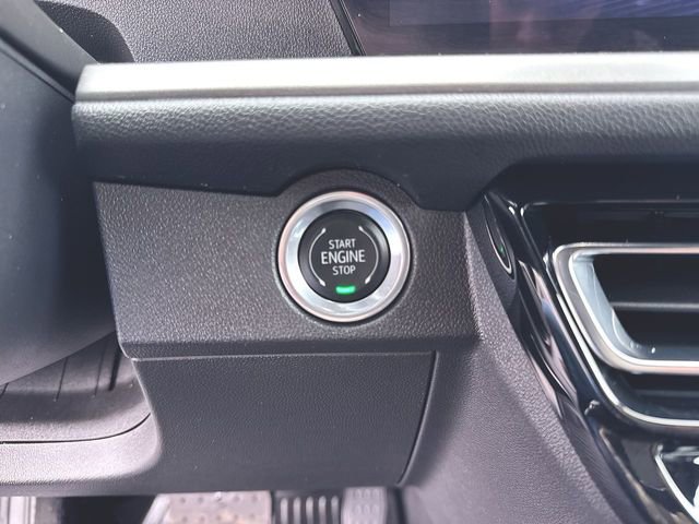 Certified 2025 Chevrolet Traverse LT w/ Driver Confidence Package image 17