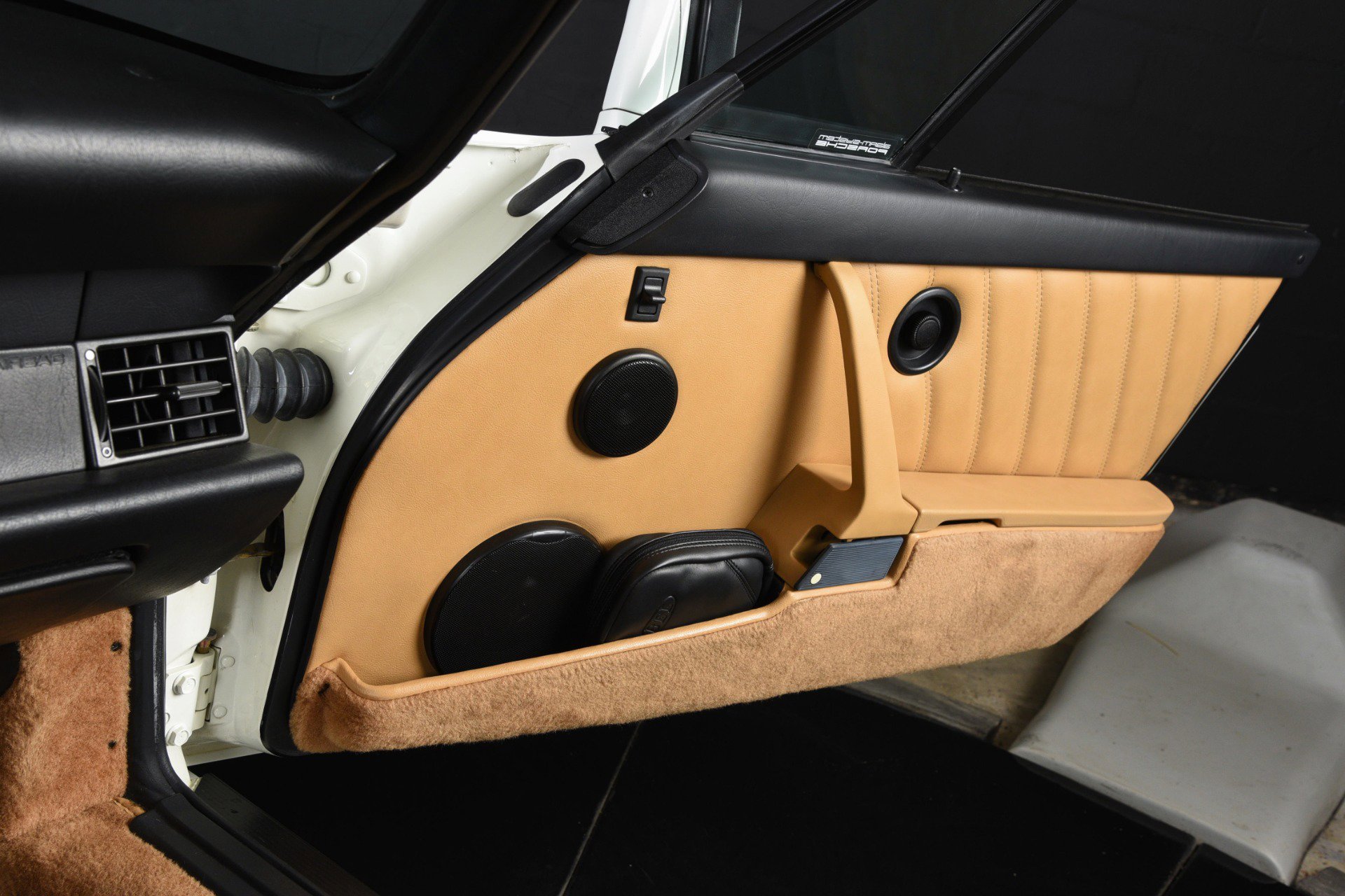 Used 1991 Porsche 911 Carrera image 28