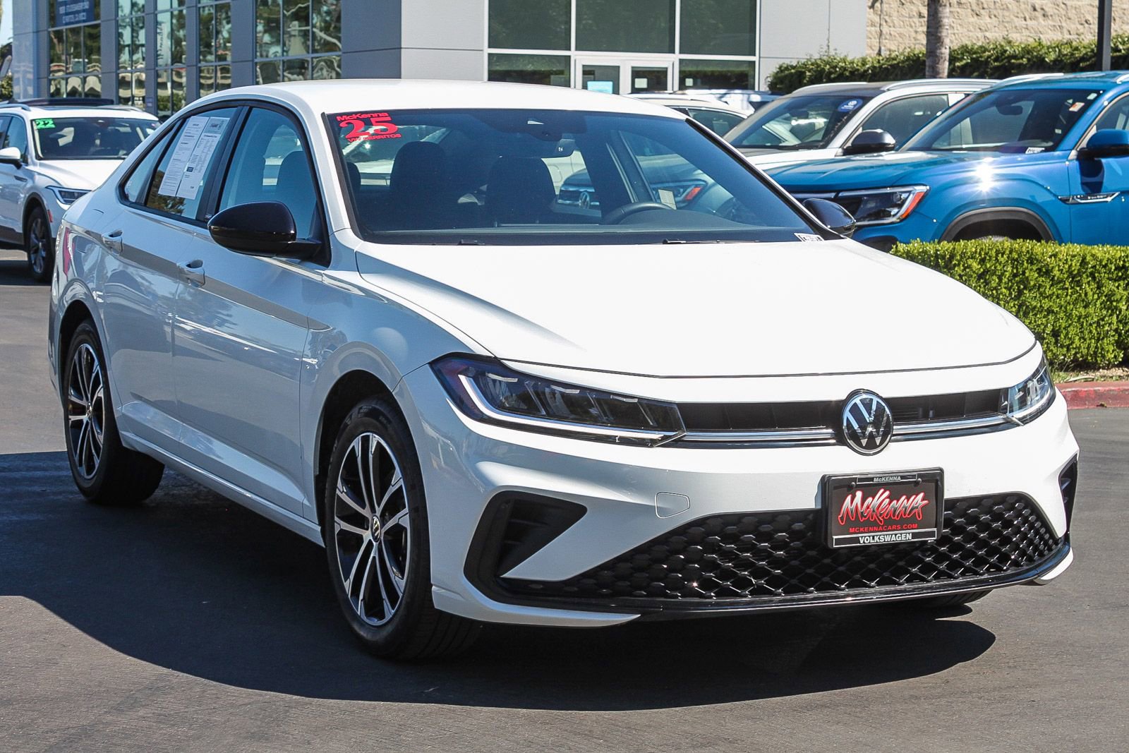 Used 2025 Volkswagen Jetta Sport FWD image 3