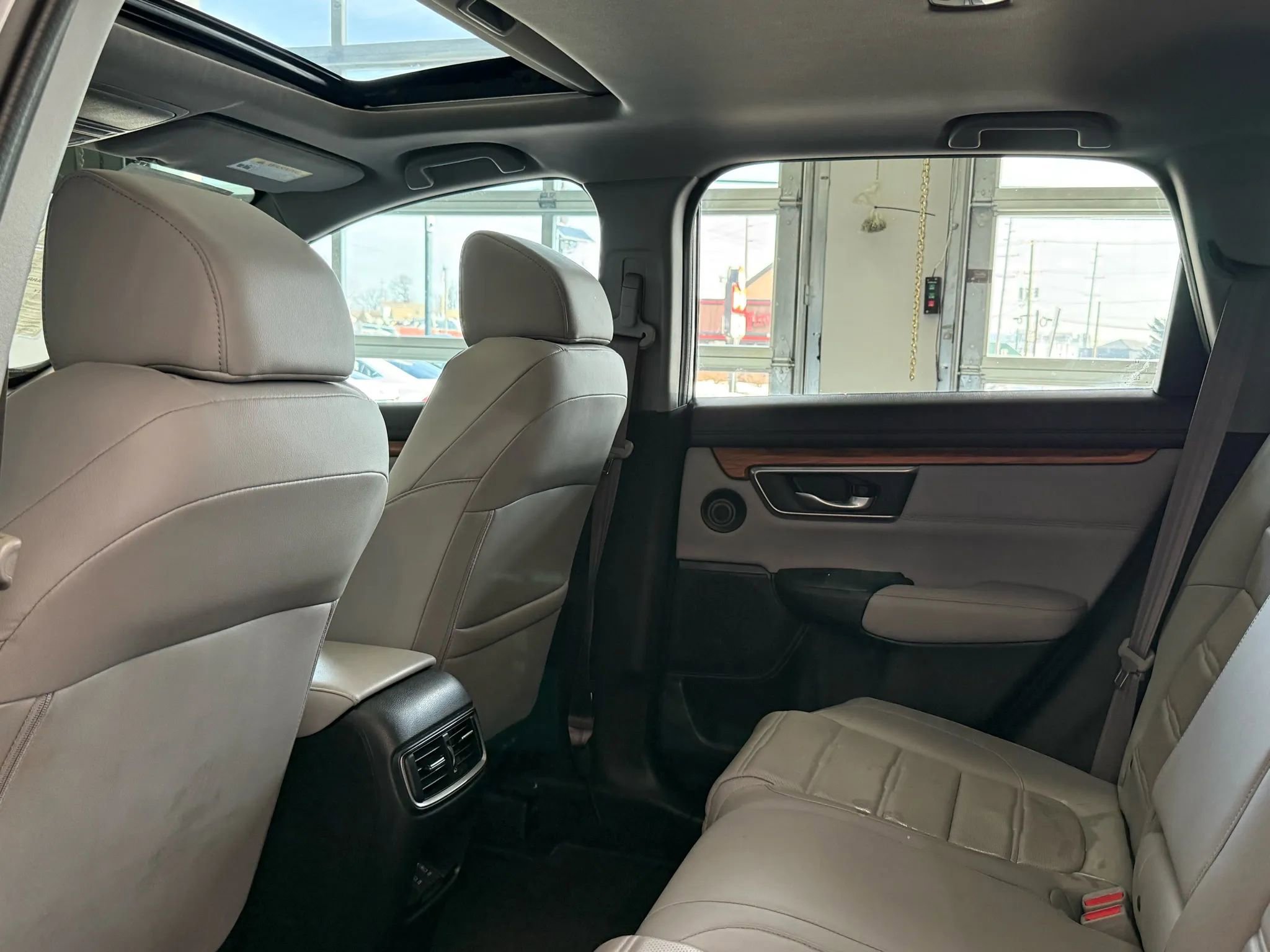 Used 2022 Honda CR-V Touring image 28