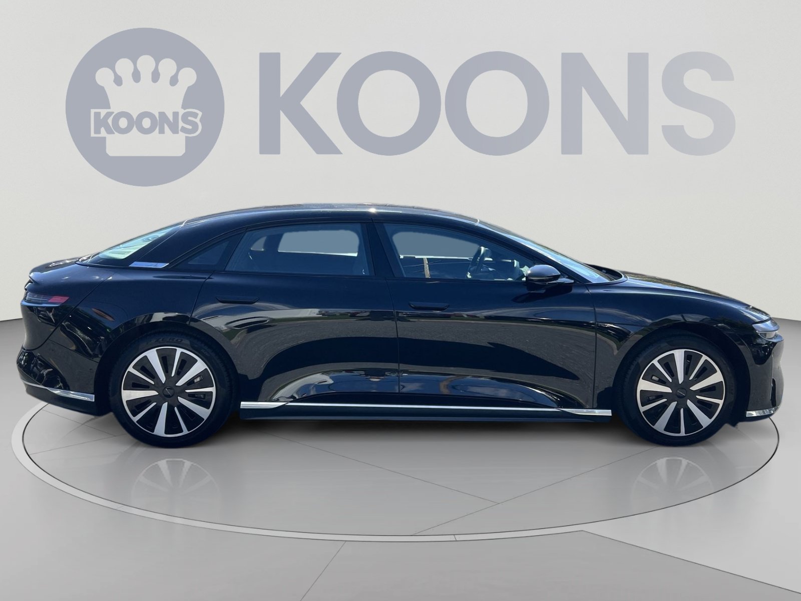 Used 2024 Lucid Air Pure RWD image 8