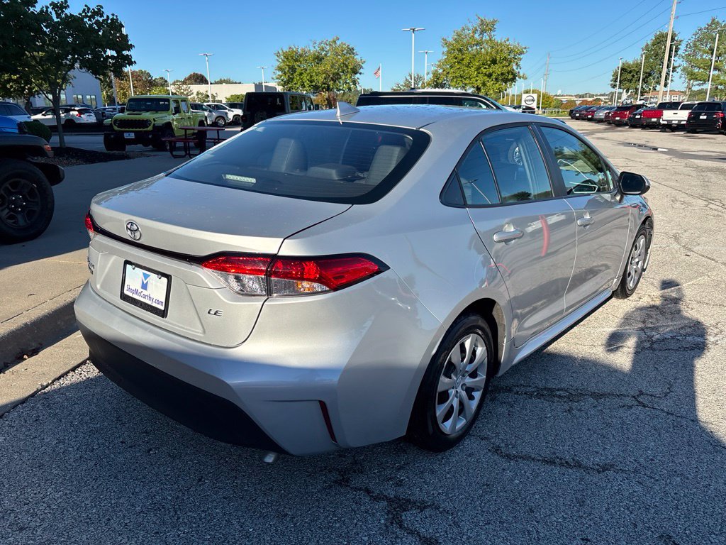 Used 2025 Toyota Corolla LE FWD image 8