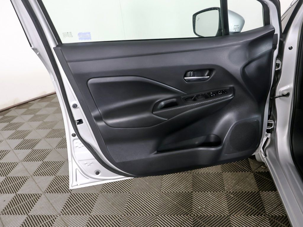 Used 2024 Nissan Versa SV w/ Trunk Package FWD image 19