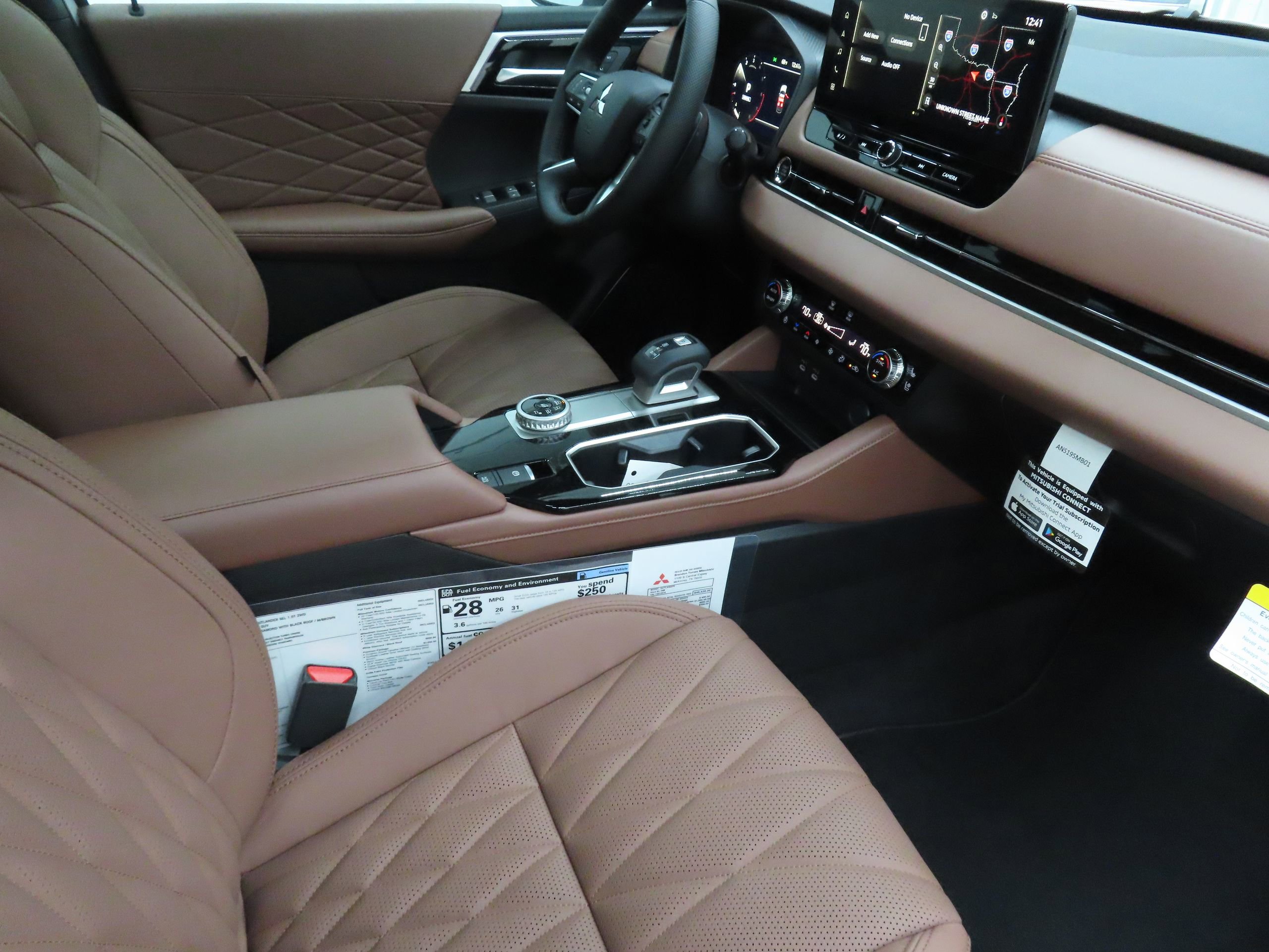 New 2026 Mitsubishi Outlander SEL image 24