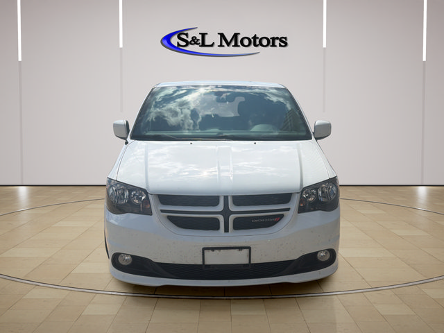 Used 2019 Dodge Grand Caravan GT FWD image 2