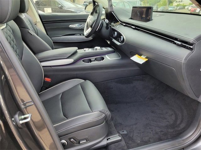 Used 2025 Genesis Electrified GV70 w/ Prestige Package AWD/4WD image 12