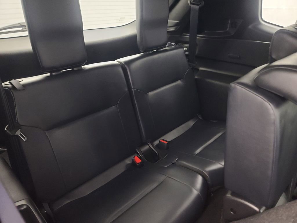 Used 2025 Mitsubishi Outlander SE AWD/4WD image 18