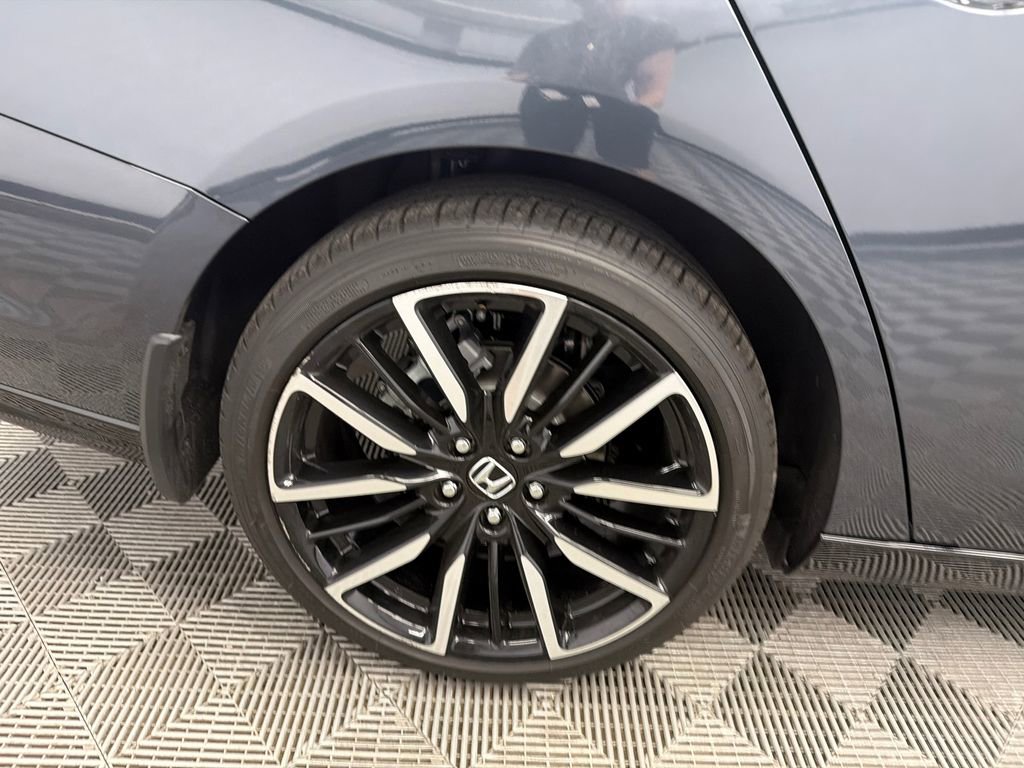 Certified 2024 Honda Accord Touring image 19