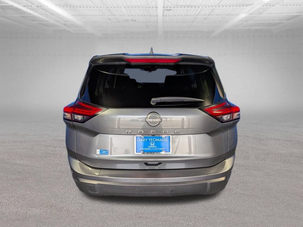 Used 2024 Nissan Rogue S FWD image 6