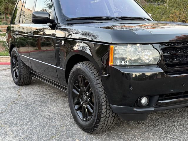 Used 2010 Land Rover Range Rover Supercharged image 13