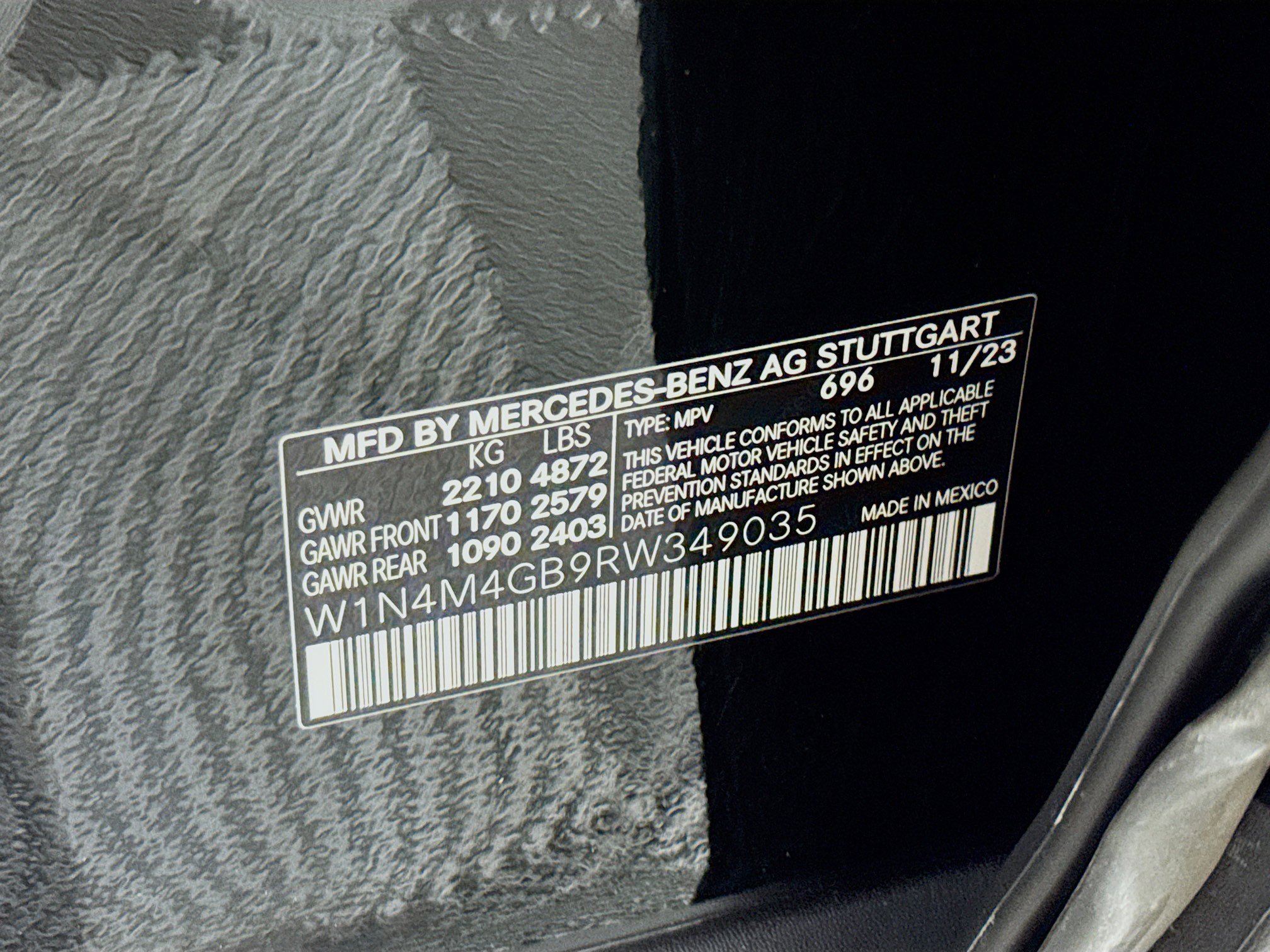 Used 2024 Mercedes-Benz GLB 250 image 38