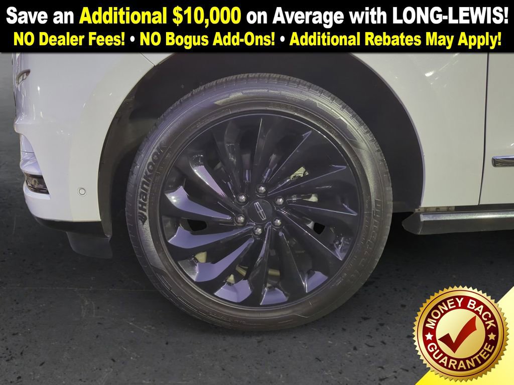 Used 2021 Lincoln Navigator Reserve image 13