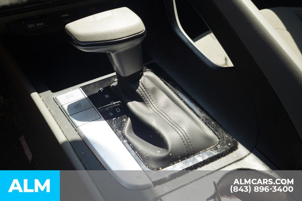 Certified 2024 Hyundai Elantra SEL FWD image 10