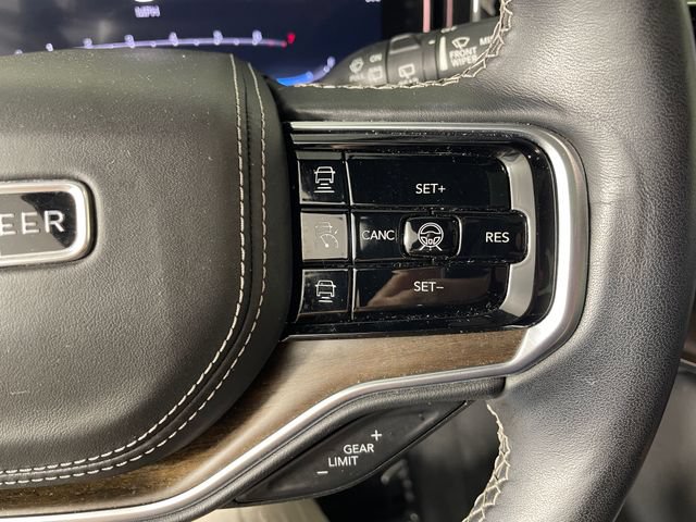 Certified 2022 Jeep Grand Wagoneer Series II w/ Convenience Group III AWD/4WD image 10