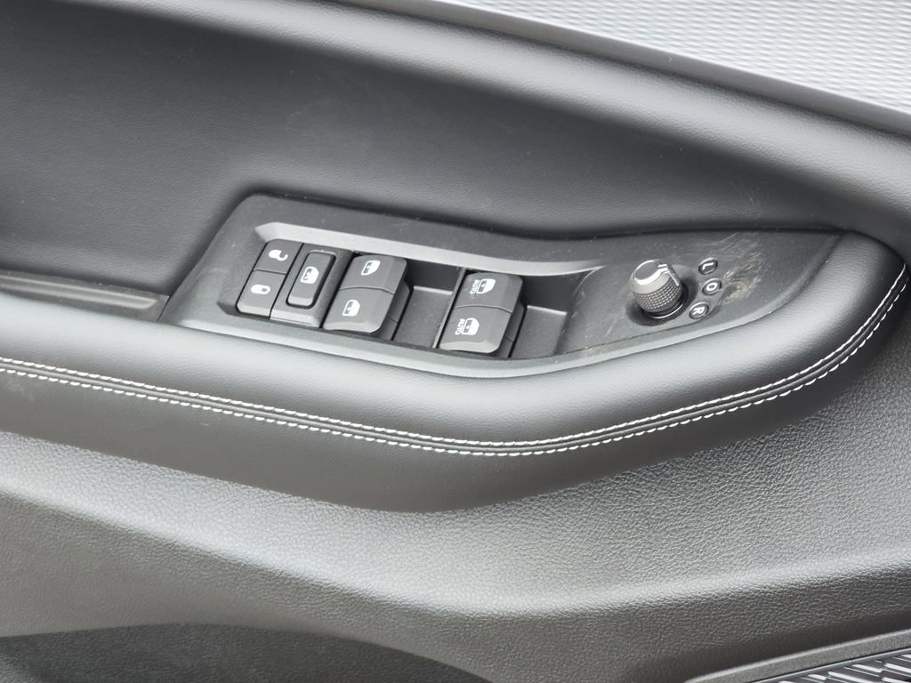 New 2025 Jeep Grand Cherokee Laredo w/ Luxury Tech Group I AWD/4WD image 28