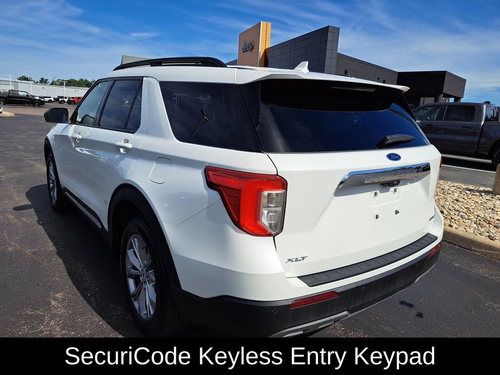 Used 2023 Ford Explorer XLT w/ Equipment Group 202A AWD/4WD image 5