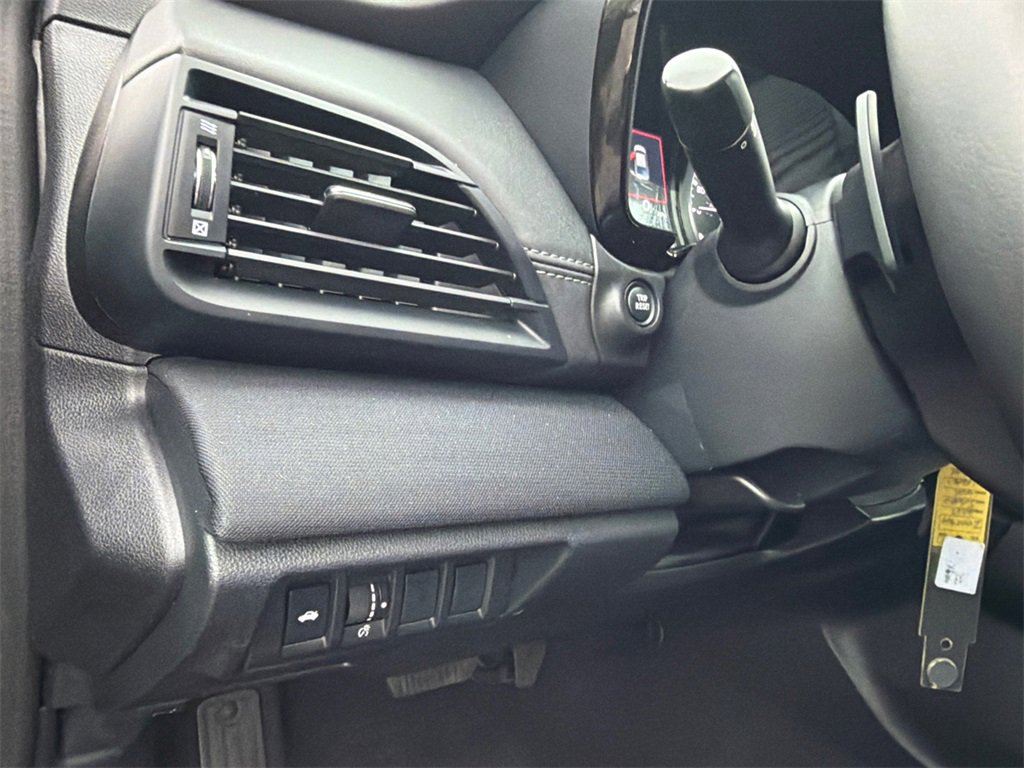 Used 2023 Subaru Legacy Premium image 31