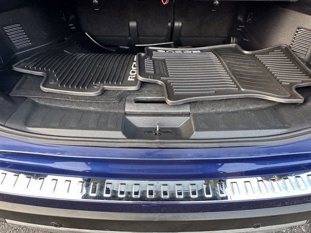 Used 2020 Nissan Rogue SV w/ Sun & Sound Touring Package AWD/4WD image 14