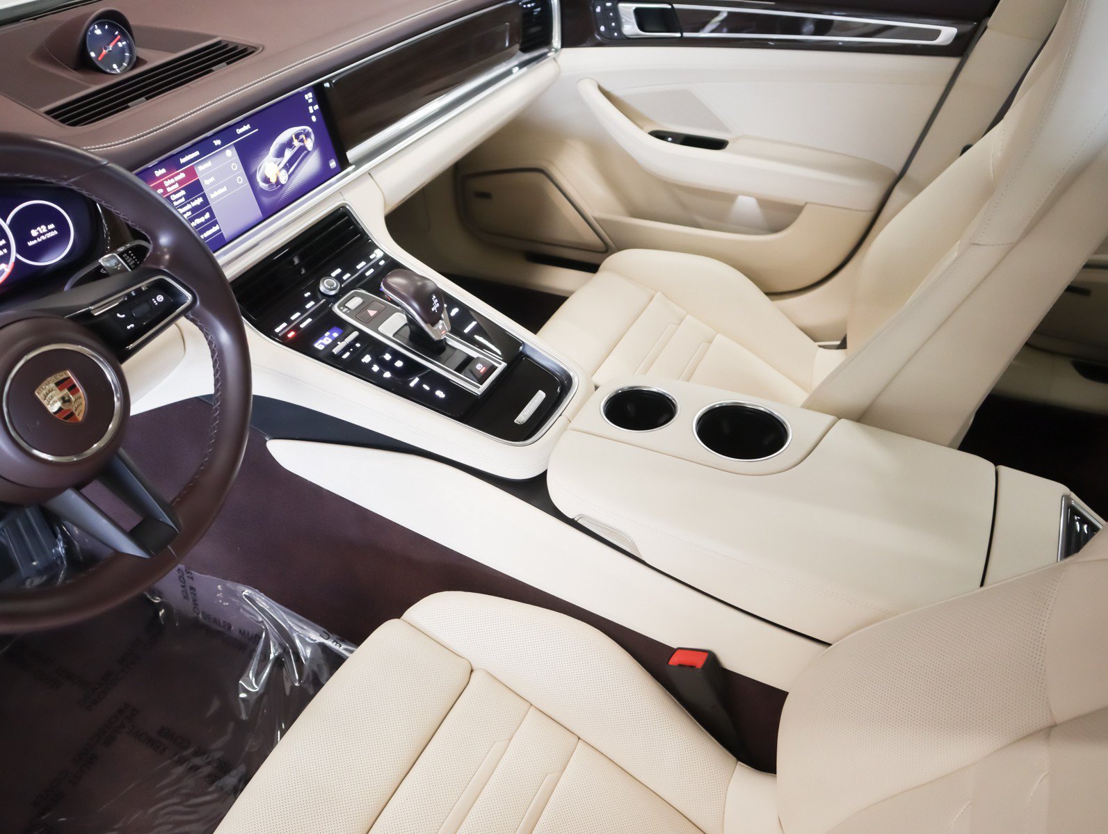 Certified 2023 Porsche Panamera Platinum Edition RWD image 17
