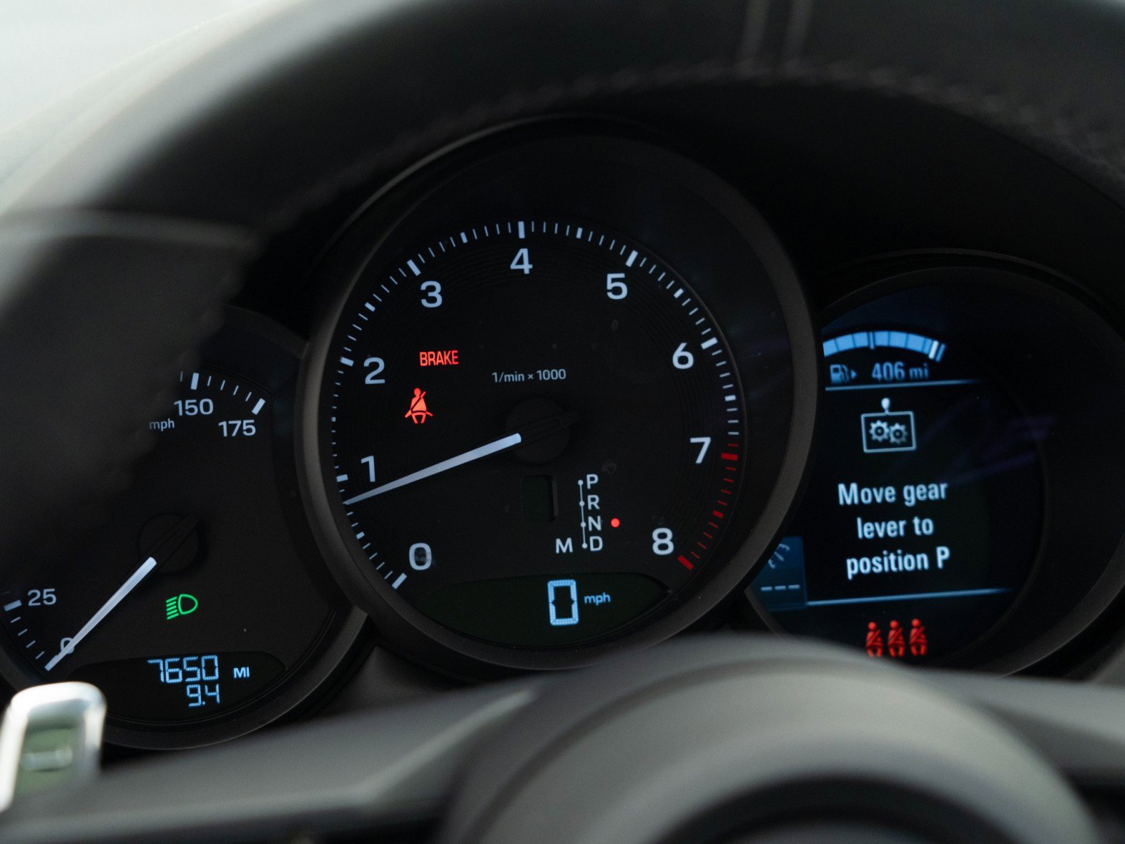 Certified 2025 Porsche Macan image 24
