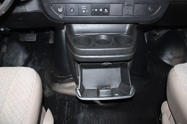 Used 2024 GMC Savana 3500 Extended image 21