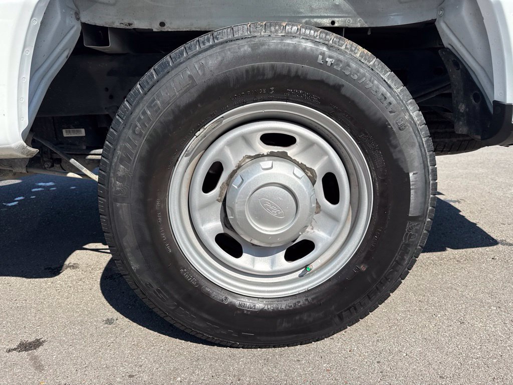 Used 2022 Ford F250 XL w/ Power Equipment Group RWD image 22