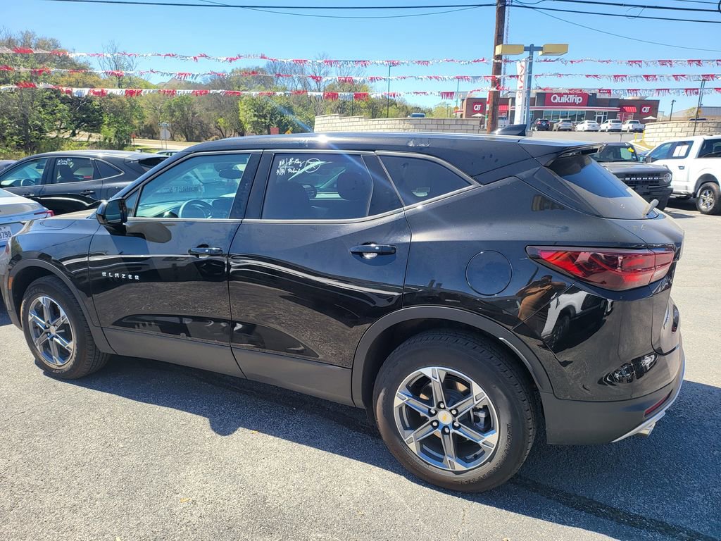 Used 2025 Chevrolet Blazer LT image 12
