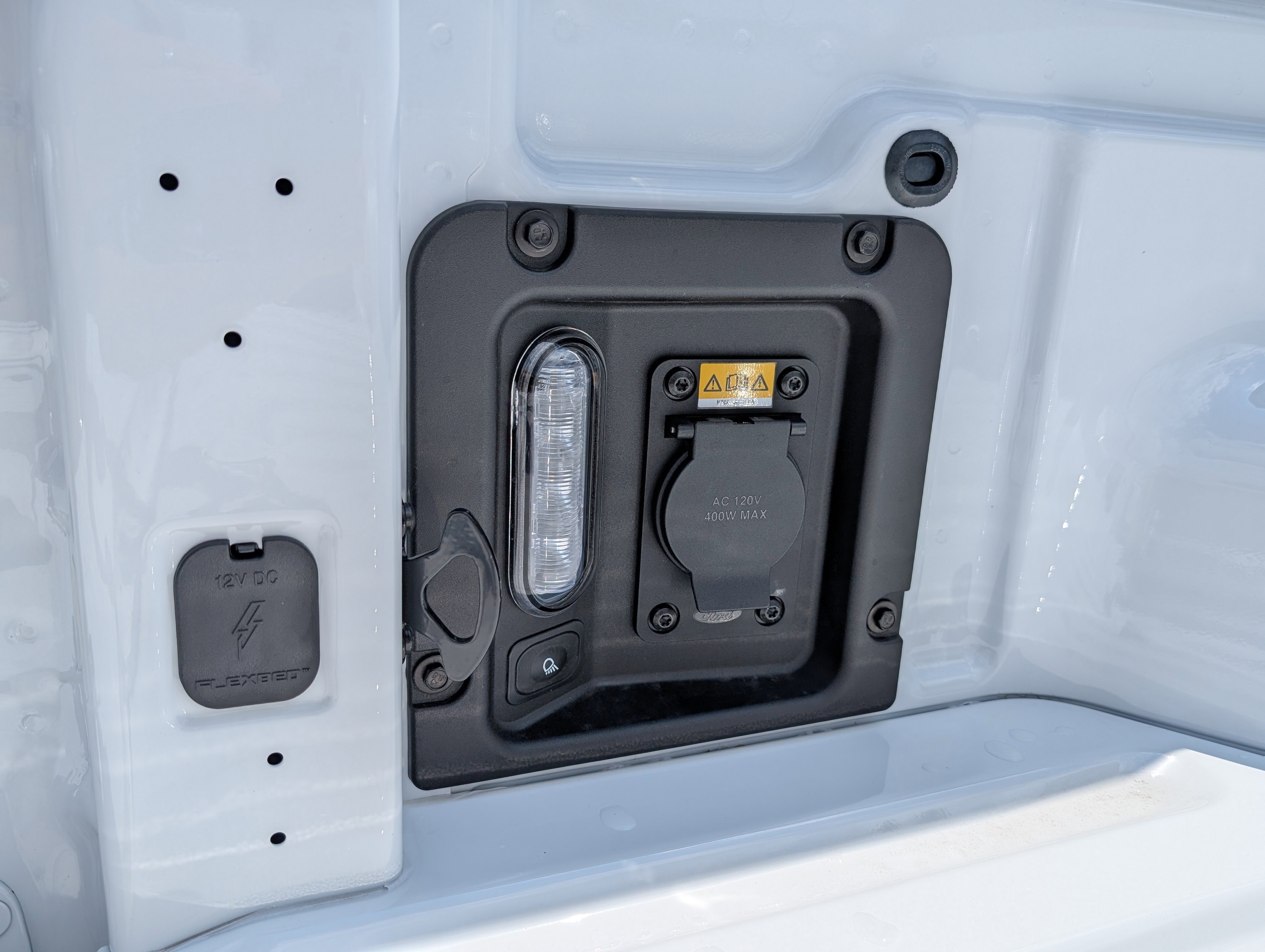 New 2025 Ford Maverick XLT w/ XLT Luxury Package image 10