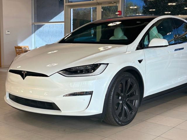 Used 2022 Tesla Model X image 4