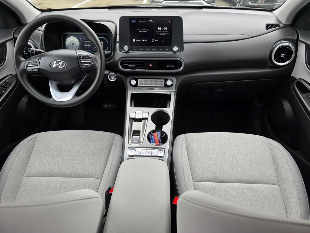 Used 2023 Hyundai Kona SE FWD image 15