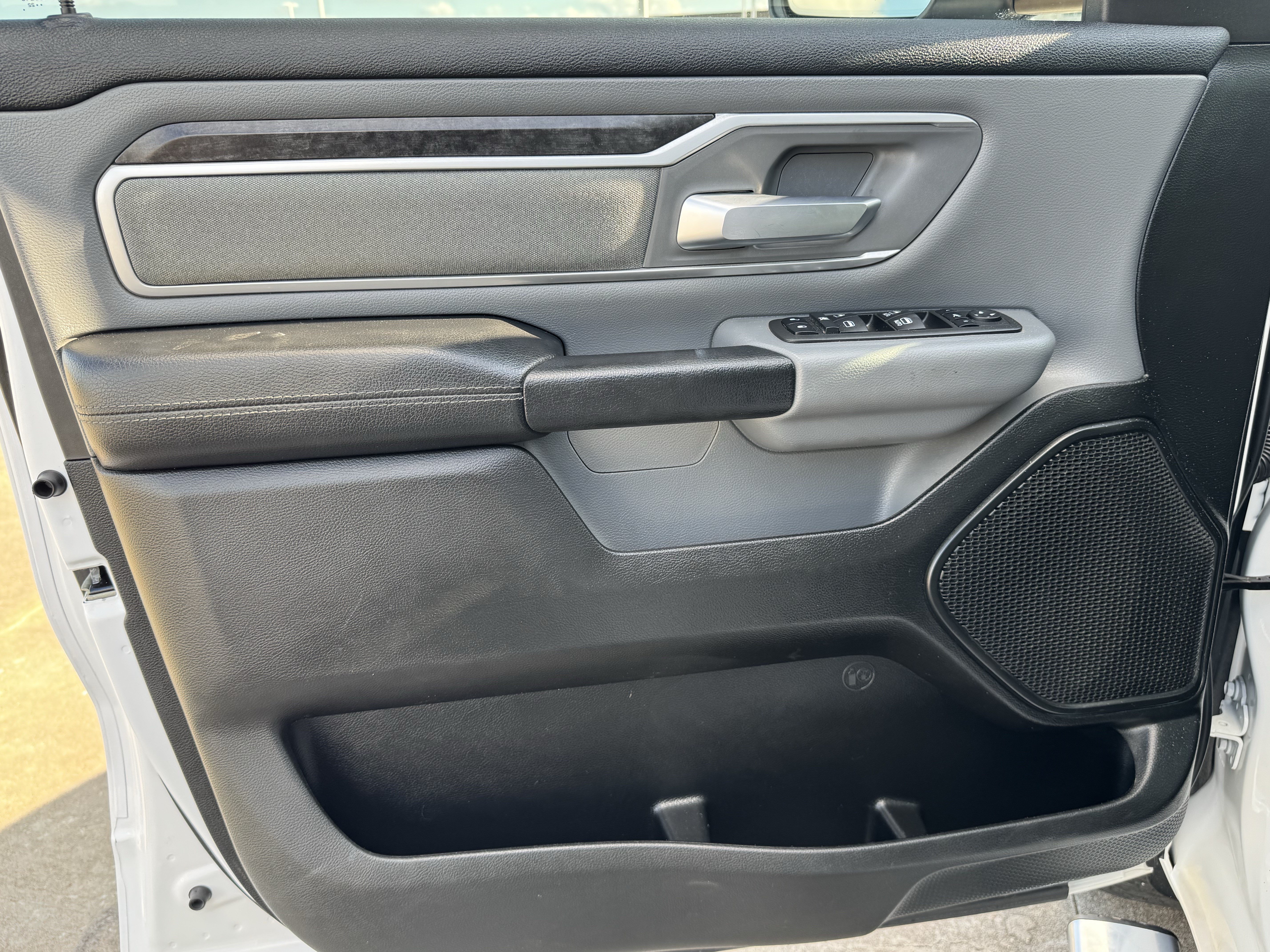 Used 2022 RAM 1500 Big Horn AWD/4WD image 10