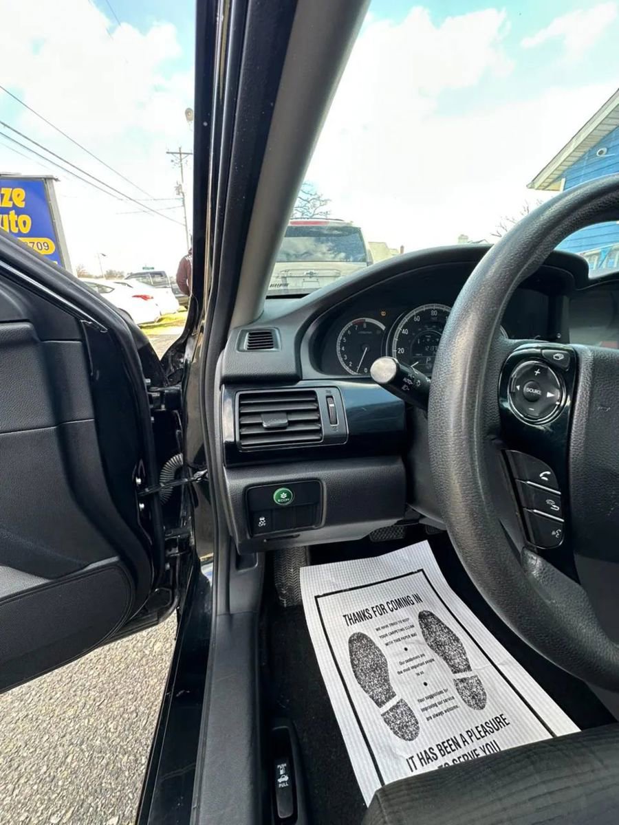 Used 2017 Honda Accord LX image 20